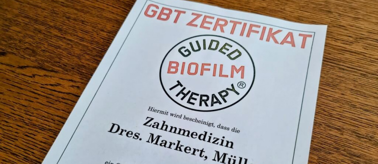 Guided Biofilm Therapy Zertifizierung - Zahnärzte Kirchheim Dres. Markert & Müller